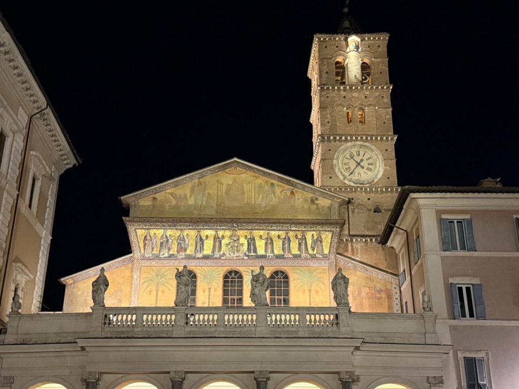 Piazza Santa Maria in Trastevere